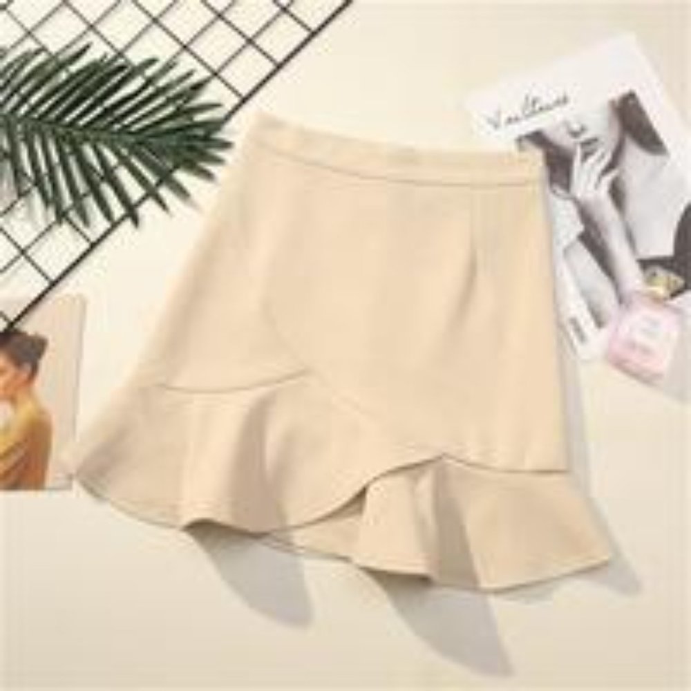 NWT Cream Mini Skirt